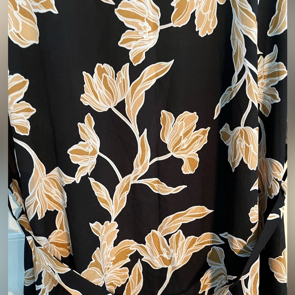 Maison Du Soir robe - Picture 7 of 7